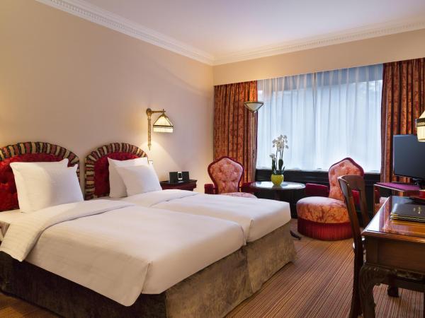 Hotel Barsey by Warwick : photo 3 de la chambre chambre lit queen-size classique