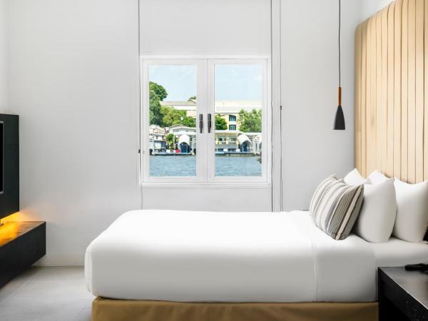 Theatre Residence : photo 4 de la chambre lilit riverfront suite b