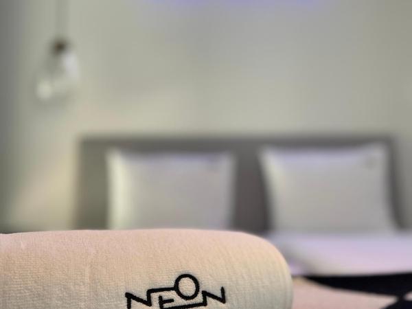 NEON APARTMENTS : photo 6 de la chambre appartement deluxe