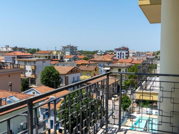 Hotel Montmartre : photo 9 de la chambre chambre classique