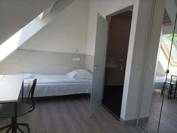 Lofty Kampus Garnizon : photo 4 de la chambre chambre simple - accessible aux personnes à mobilité réduite