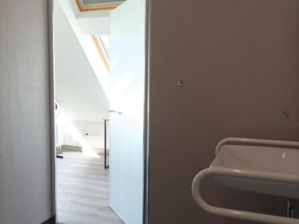 Lofty Kampus Garnizon : photo 3 de la chambre chambre simple - accessible aux personnes à mobilité réduite