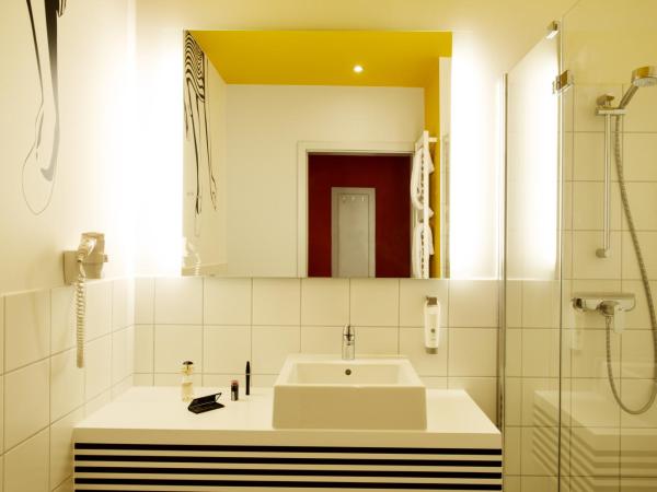 Ibis Styles Wroclaw Centrum : photo 3 de la chambre chambre lits jumeaux standard