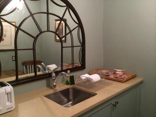 Incentra Village Hotel : photo 2 de la chambre studio maine avec grand lit et kitchenette