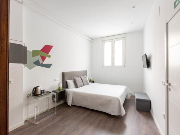 Ronda9 central suites : photo 9 de la chambre chambre lit queen-size deluxe