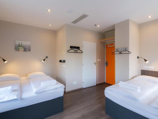 Minimino hotel : photo 1 de la chambre chambre quadruple