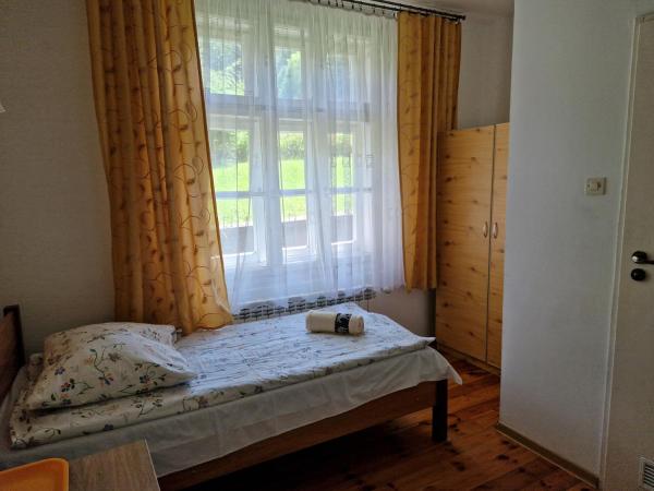 Willa Pod Piórem : photo 1 de la chambre chambre triple avec salle de bains
