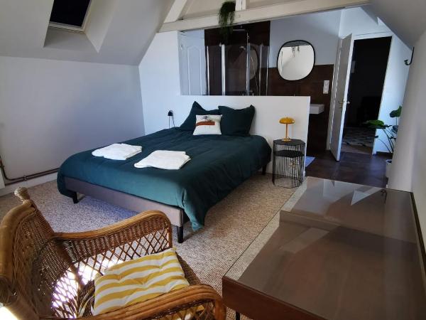 La Villégiature : photo 1 de la chambre chambre double avec salle de bains privative