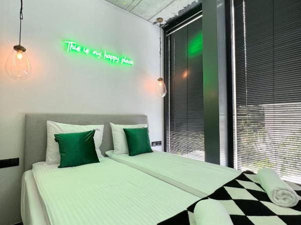 NEON APARTMENTS : photo 1 de la chambre appartement 1 chambre