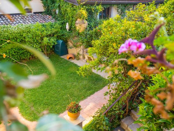 Hotel Villa Taormina : photo 5 de la chambre chambre double - vue sur jardin