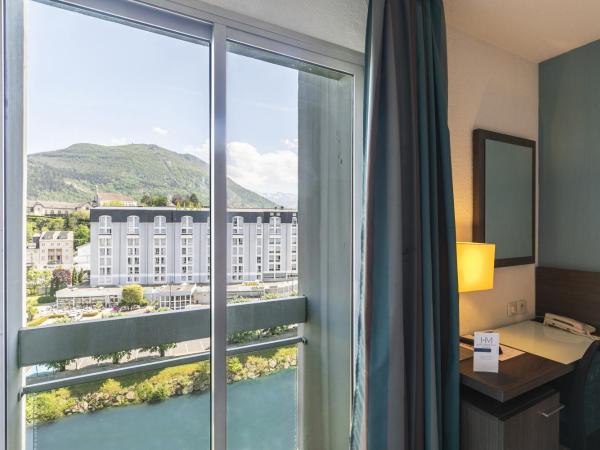 Hôtel Miramont : photo 5 de la chambre chambre lits jumeaux - vue sur montagne