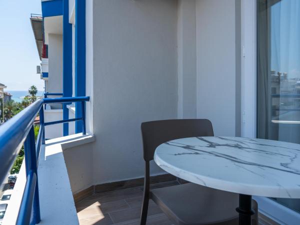 Gurses Life Hotel : photo 2 de la chambre suite junior