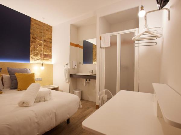 Pensión Aia : photo 2 de la chambre chambre double basique avec salle de bains commune