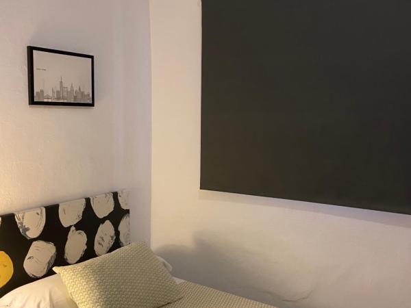 Hostel La Corredera : photo 5 de la chambre chambre simple