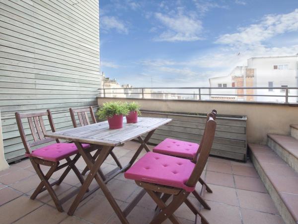 Aparthotel Senator Barcelona : photo 4 de la chambre appartement de grand standing avec terrasse