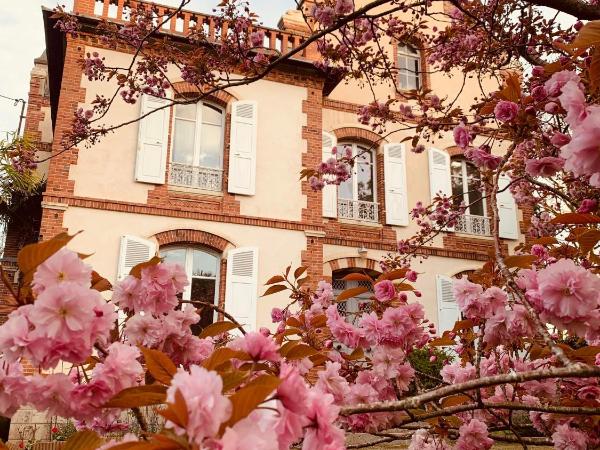 La Villégiature : photo 2 de la chambre chambre familiale avec salle de bains privative