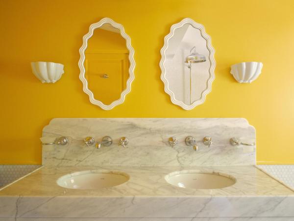 Hôtel La Tartane Saint-Tropez : photo 4 de la chambre chambre avec terrasse