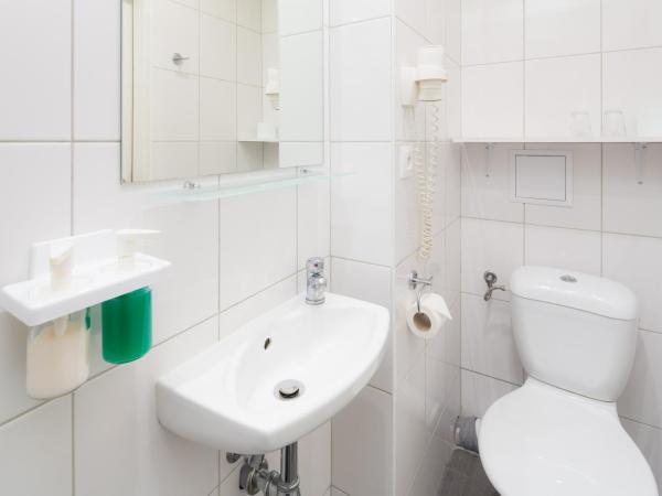 Minimino hotel : photo 1 de la chambre chambre double standard