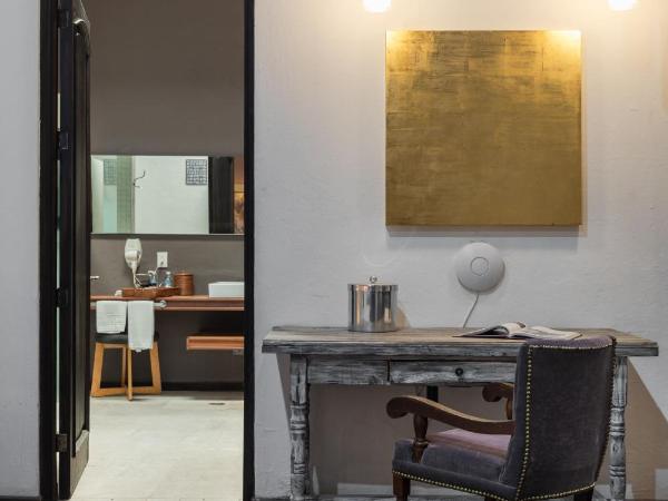 El Mesón de Santa Rosa : photo 6 de la chambre suite lit king-size