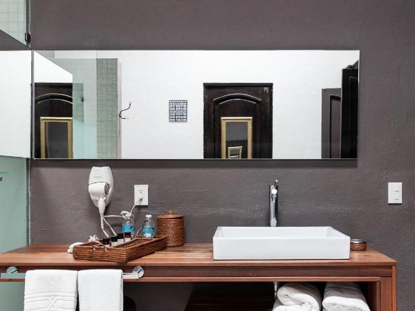 El Mesón de Santa Rosa : photo 4 de la chambre suite lit king-size