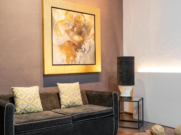 El Mesón de Santa Rosa : photo 2 de la chambre suite lit king-size