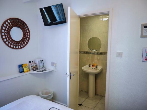 Bella Vista Lodge : photo 7 de la chambre chambre familiale avec salle de bains privative