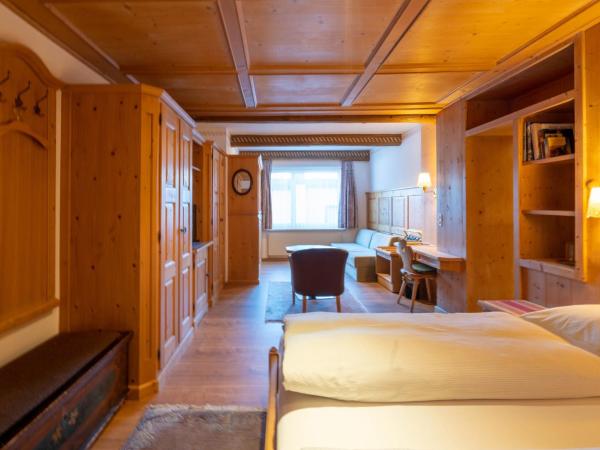 Hotel Bären : photo 3 de la chambre chambre double supérieure