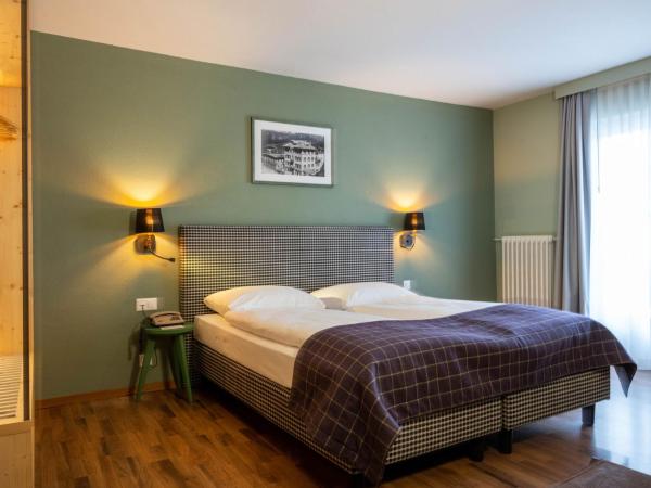 Hotel Bären : photo 7 de la chambre chambre double confort - orientation sud