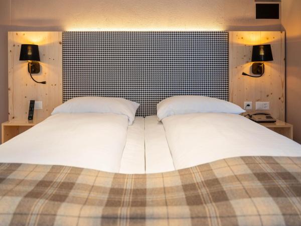Hotel Bären : photo 5 de la chambre chambre double confort côté nord