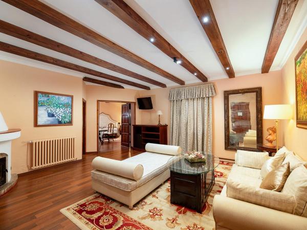 Rigat Park & Spa Hotel - Adults Recommended : photo 9 de la chambre suite impériale - vue sur parc