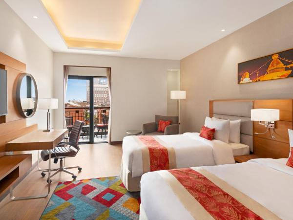 Ramada Encore by Wyndham Kathmandu Thamel : photo 1 de la chambre deluxe twin room,with city view, balcony - non smoking (10% off on food and soft beverages)