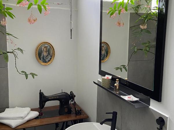 La Bulle dans le Palmier : photo 6 de la chambre chambre double avec salle de bains privative