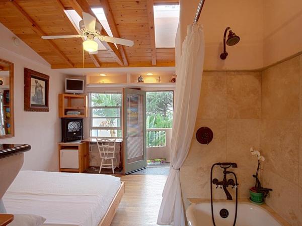 Les Artistes Inn : photo 5 de la chambre chambre king standard avec vue sur océan 