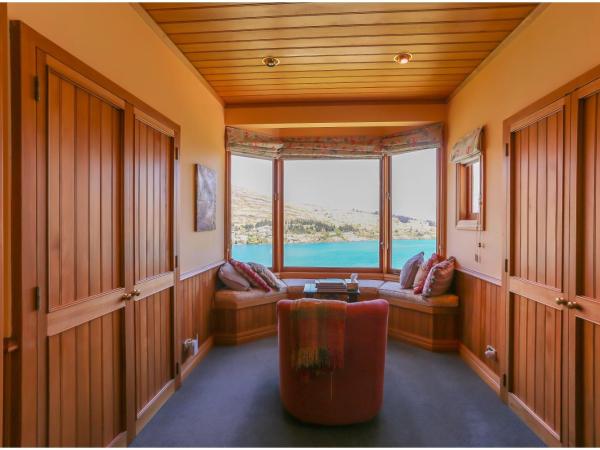 Pencarrow Boutique Lodge : photo 5 de la chambre suite avec vue sur lac