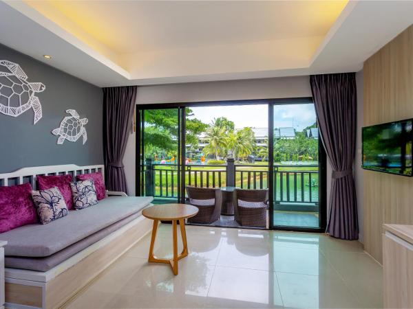 Khaolak Emerald Surf Beach Resort and Spa - SHA Extra Plus : photo 3 de la chambre chambre familiale deluxe