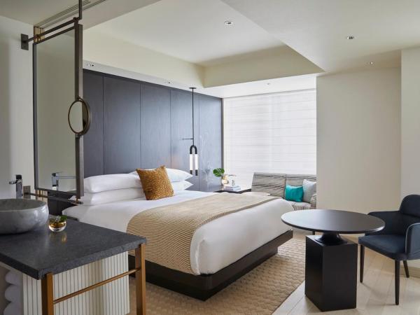 Kimpton Shinjuku Tokyo, an IHG Hotel : photo 3 de la chambre premium king room with additional living area