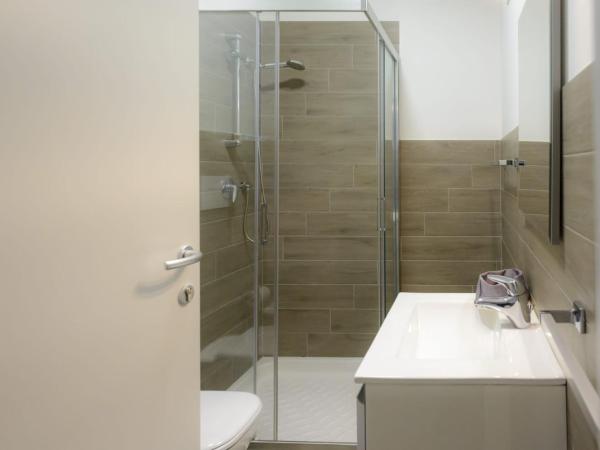 Airport bari-palese LUXURY 1 : photo 4 de la chambre chambre double avec balcon