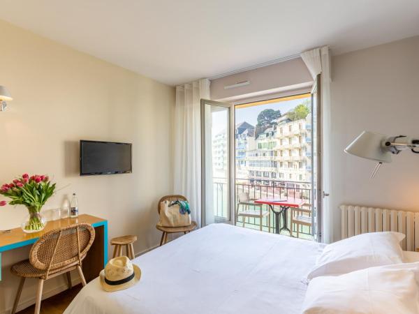 Hôtel De La Vallée : photo 4 de la chambre chambre double avec balcon - côté mer