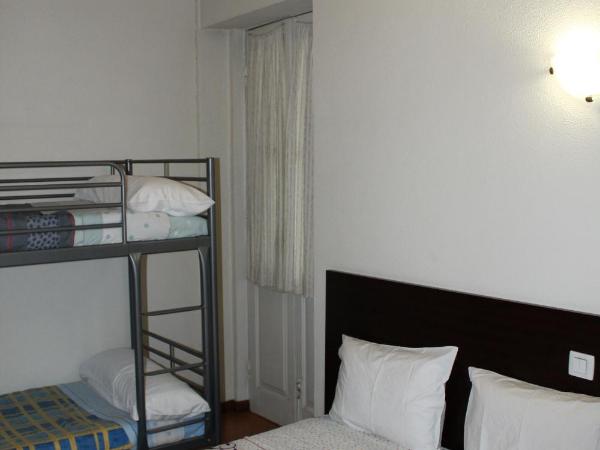 Residencia Vale Formoso : photo 5 de la chambre chambre quadruple