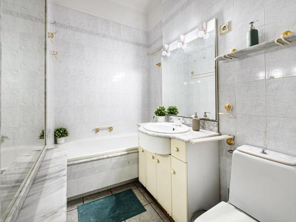 Stylish Homes Downtown Buda : photo 9 de la chambre chambre double