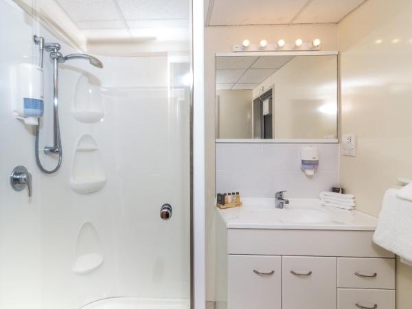 Twin Peaks Lakeside Inn : photo 4 de la chambre appartement 1 chambre