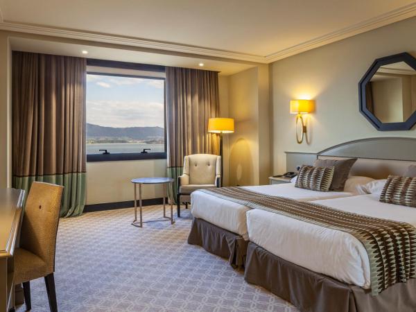 Hotel Bahía : photo 10 de la chambre chambre double ou lits jumeaux avec vue sur la mer (1 adulte)