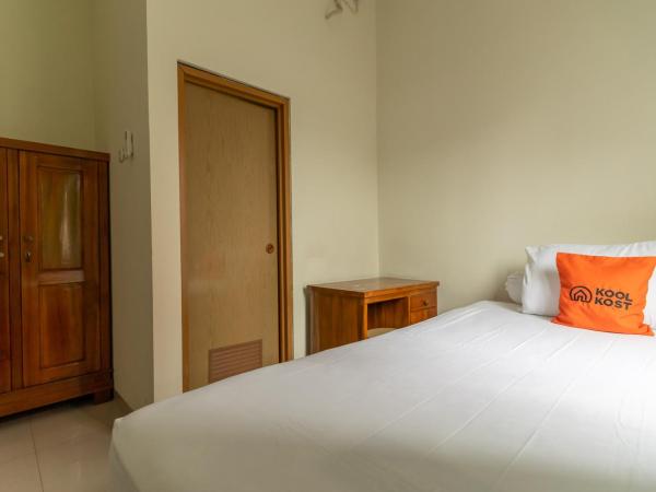 KoolKost Syariah near LRT Boulevard Selatan Station - Minimum Stay 6 Nights : photo 2 de la chambre chambre simple