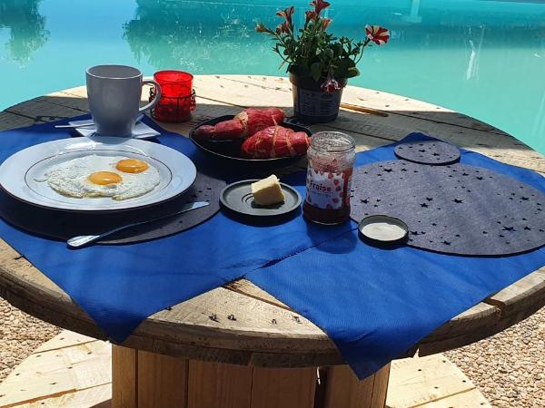 Villa Perran Résidence : photo 6 de la chambre chambre deluxe (1 adulte + 1 enfant)