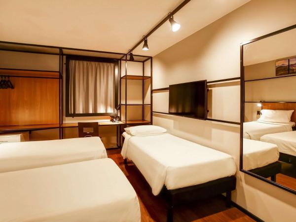 ibis Copacabana Posto 2 : photo 2 de la chambre chambre triple standard avec 3 lits simples