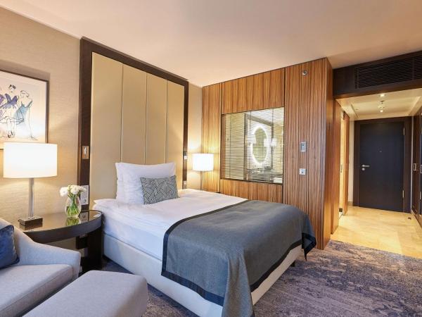 Hotel Kö59 Düsseldorf - Member of Hommage Luxury Hotels Collection : photo 2 de la chambre chambre supérieure lit queen-size