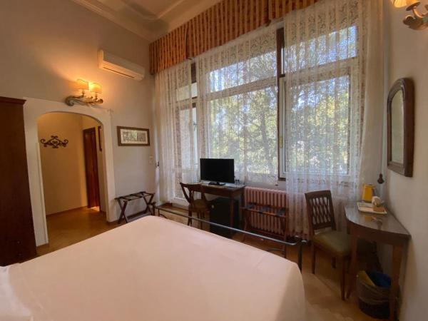 Hotel David : photo 1 de la chambre chambre double avec balcon