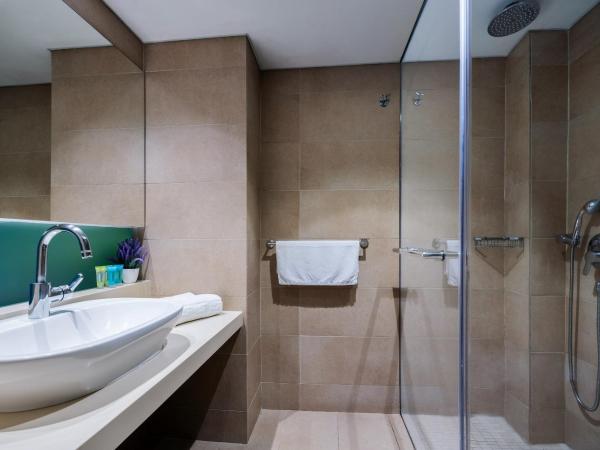 Angela Downtown Hotel : photo 3 de la chambre chambre double supérieure - vue sur ville