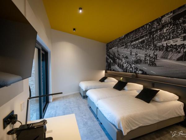 La Reine Hôtel, City Centre : photo 5 de la chambre chambre triple exécutive