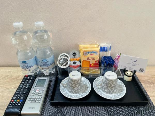 Residenza Borgo Trento SUNDAY : photo 10 de la chambre chambre double avec salle de bains privative extérieure